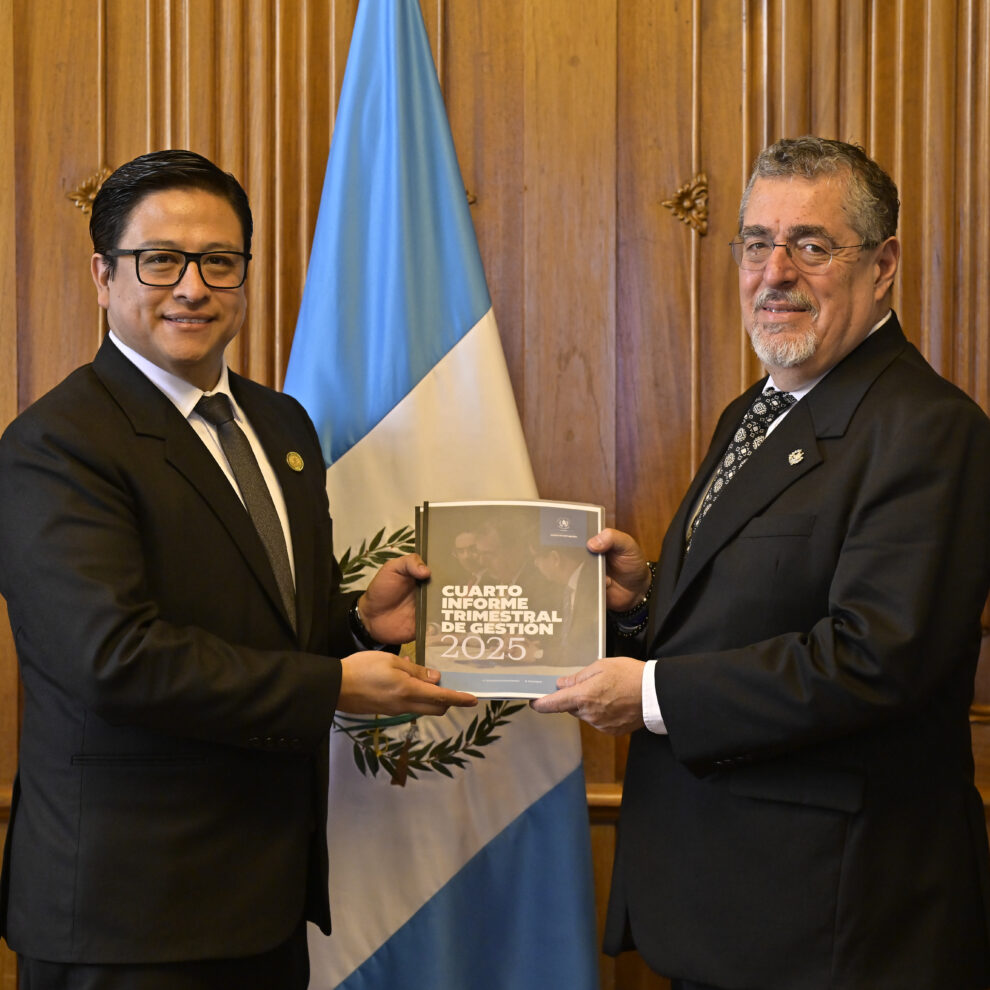 20260121__AI__PRESIDENTE BERNARDO AREVALO RECIBE INFORME DE LA CNCC EN PALACIO NACIONAL 022